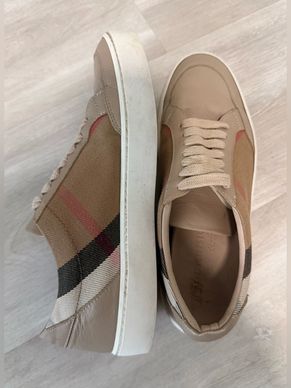 Burberry Vintage Check Low Top Sneakers Beige Leather Women’s US 7 / EU 37 - Picture 9 of 13